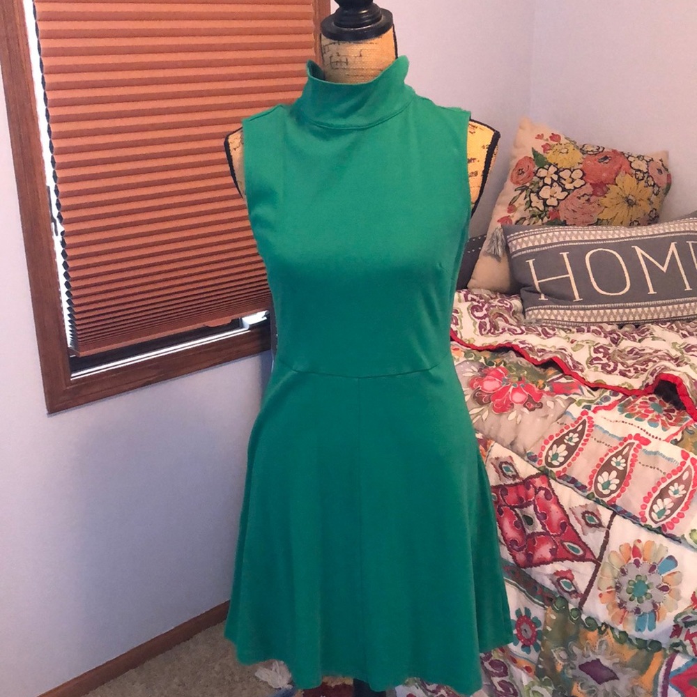 New York & Company dress, tropical green, mock neck, sleeveless